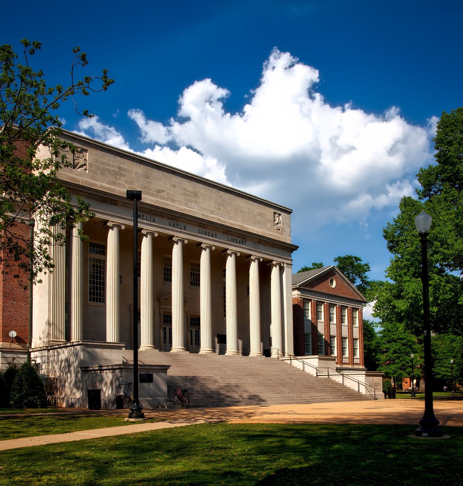 Institutional corridor